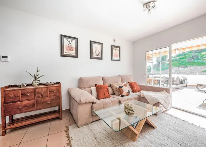 Апартаменты Beachfront With Sea View At Burriana Beach,