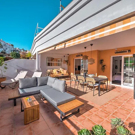 Apartmán Beachfront With Sea View At Burriana Beach,